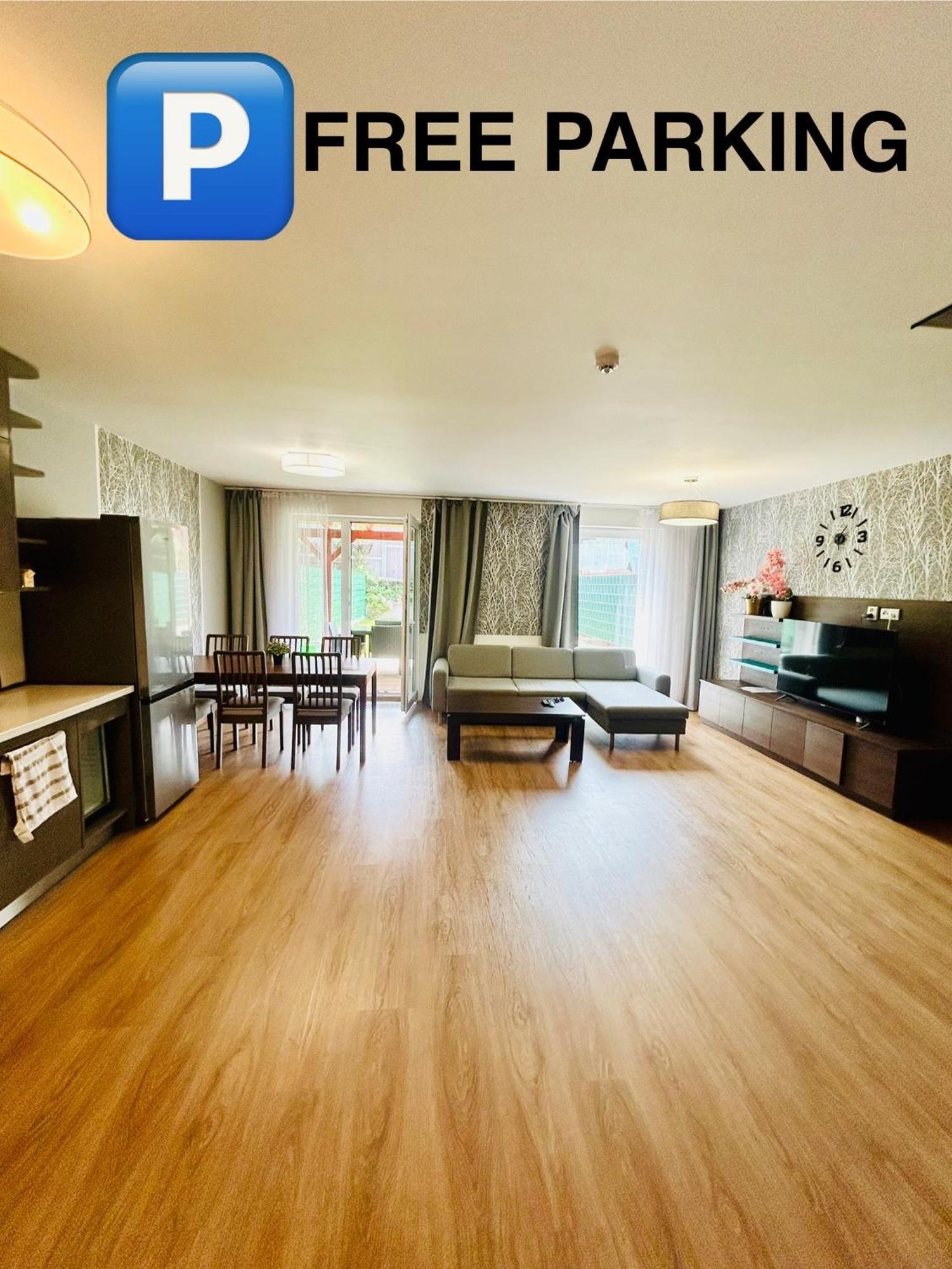Villa Many Separate Rooms With Free Parking Praha 4 Libus — Photos 3